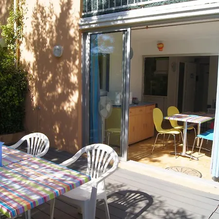 Апартаменты Lara 6 - Grand T2 Terrasse Loggia - Wc Indep - Parking - Quartier Calme Entre Centre-port Et Ile Des Loisirs Richelieu *