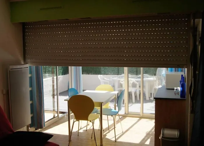 Apartamento Lara 6 - Grand T2 Terrasse Loggia - Wc Indép - Parking - Quartier Calme Entre Centre-port Et île Des Loisirs Richelieu Agde